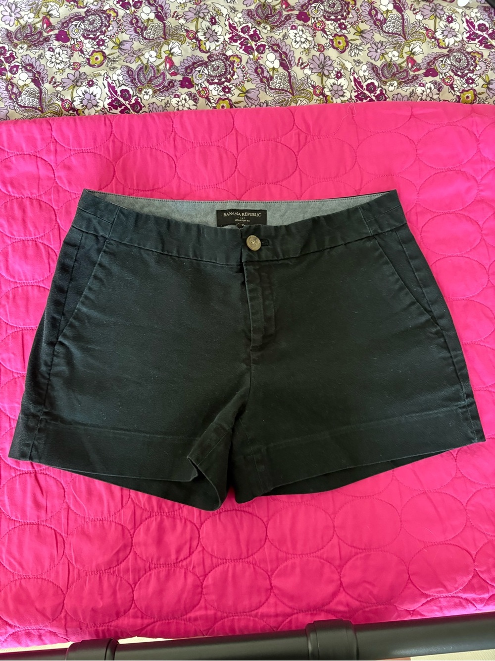 Banana Republic Black Tailored Women’s Shorts